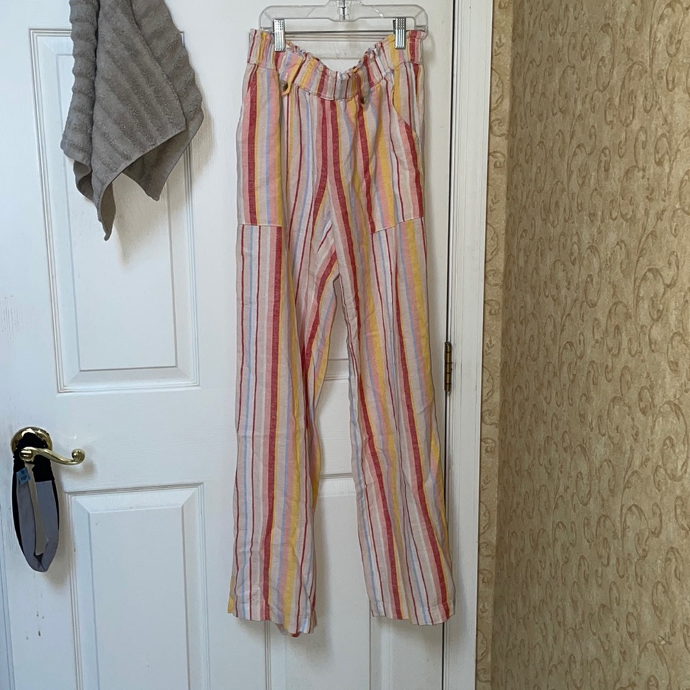 Adorable summer bright loose flair pants